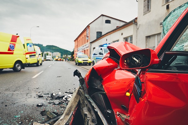 في حالة وقوع حادث  يتم تغطية رسوم خدمات الإسعاف من قبل شركة التأمين